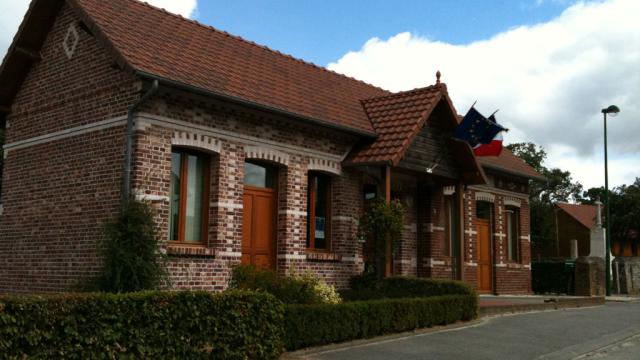 Mairie Les Cent Acres