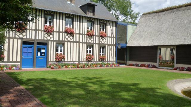 Mairie Saint Ouen Du Breuil